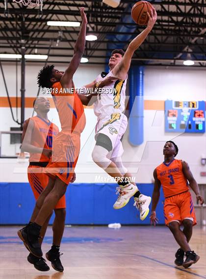 Thumbnail 1 in Central Florida Christian Academy vs. West Orange (Cancer Awareness Classic) photogallery.