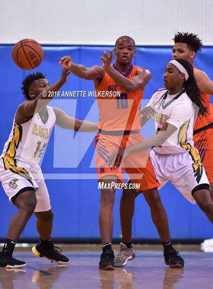 Thumbnail 3 in Central Florida Christian Academy vs. West Orange (Cancer Awareness Classic) photogallery.