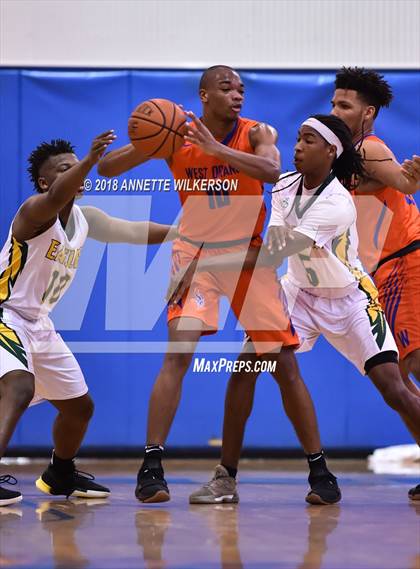 Thumbnail 2 in Central Florida Christian Academy vs. West Orange (Cancer Awareness Classic) photogallery.
