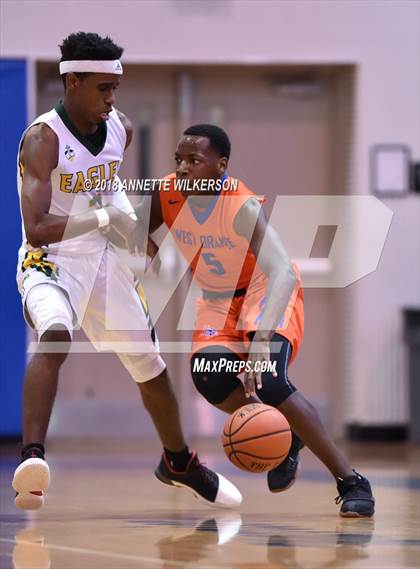 Thumbnail 2 in Central Florida Christian Academy vs. West Orange (Cancer Awareness Classic) photogallery.