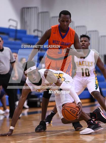 Thumbnail 1 in Central Florida Christian Academy vs. West Orange (Cancer Awareness Classic) photogallery.