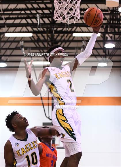 Thumbnail 2 in Central Florida Christian Academy vs. West Orange (Cancer Awareness Classic) photogallery.