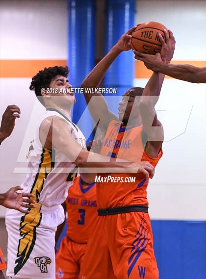 Thumbnail 3 in Central Florida Christian Academy vs. West Orange (Cancer Awareness Classic) photogallery.