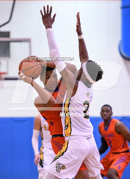 Thumbnail 1 in Central Florida Christian Academy vs. West Orange (Cancer Awareness Classic) photogallery.
