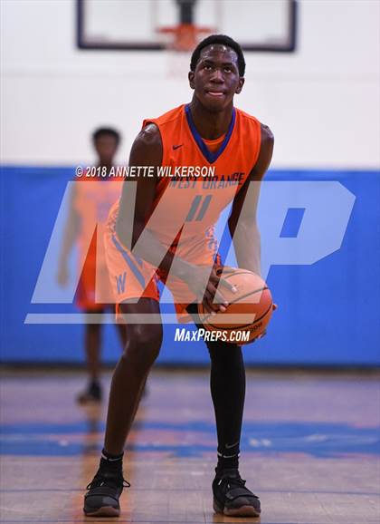 Thumbnail 3 in Central Florida Christian Academy vs. West Orange (Cancer Awareness Classic) photogallery.