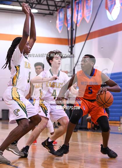 Thumbnail 3 in Central Florida Christian Academy vs. West Orange (Cancer Awareness Classic) photogallery.