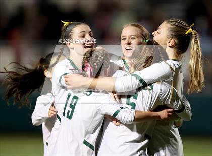 Thumbnail 2 in Carondelet vs. San Ramon Valley (CIF NCS D1 Final) photogallery.