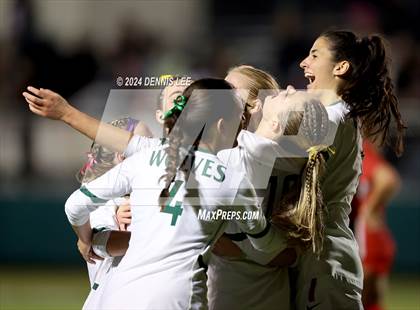 Thumbnail 3 in Carondelet vs. San Ramon Valley (CIF NCS D1 Final) photogallery.