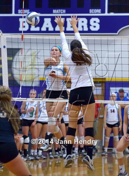 Thumbnail 3 in Assumption vs. Archbishop Mitty (Durango Fall Classic) photogallery.