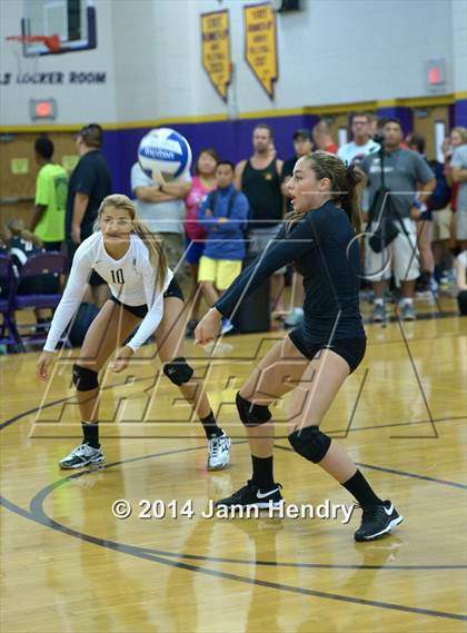 Thumbnail 3 in Assumption vs. Archbishop Mitty (Durango Fall Classic) photogallery.