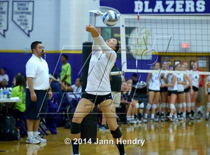 Thumbnail 2 in Assumption vs. Archbishop Mitty (Durango Fall Classic) photogallery.