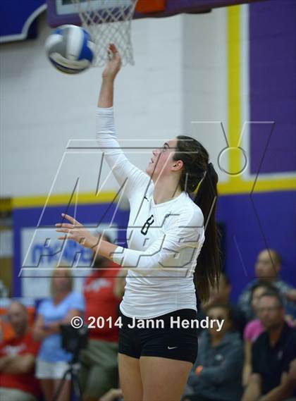 Thumbnail 2 in Assumption vs. Archbishop Mitty (Durango Fall Classic) photogallery.