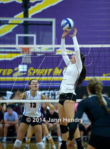 Thumbnail 3 in Assumption vs. Archbishop Mitty (Durango Fall Classic) photogallery.