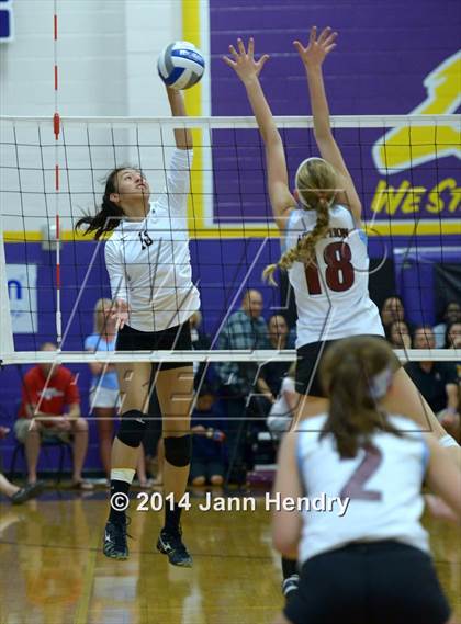 Thumbnail 3 in Assumption vs. Archbishop Mitty (Durango Fall Classic) photogallery.