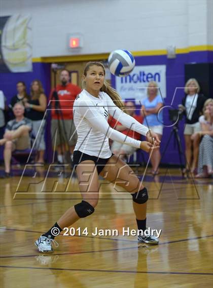 Thumbnail 2 in Assumption vs. Archbishop Mitty (Durango Fall Classic) photogallery.