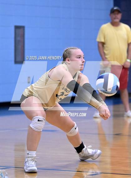 Thumbnail 1 in Aiken vs David Crockett (Dorman Tournament of Champions) photogallery.