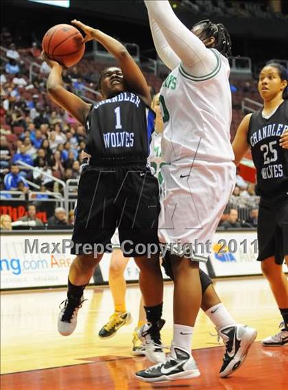 Thumbnail 3 in St. Mary's vs. Chandler (AIA State 5A-I Final) photogallery.