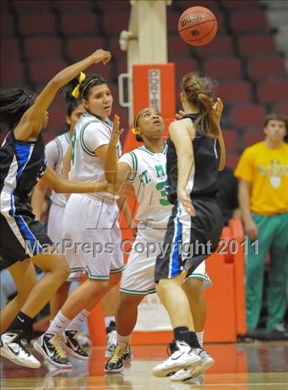 Thumbnail 1 in St. Mary's vs. Chandler (AIA State 5A-I Final) photogallery.