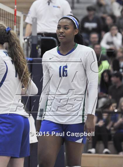 Thumbnail 3 in Gilbert vs Xavier (AIA Semifinal Playoff) photogallery.