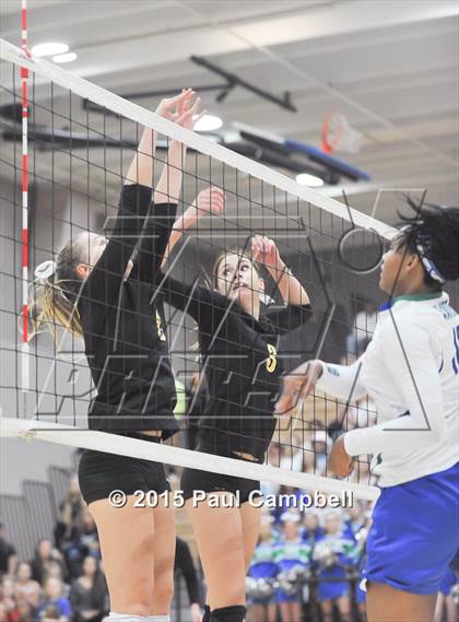 Thumbnail 1 in Gilbert vs Xavier (AIA Semifinal Playoff) photogallery.