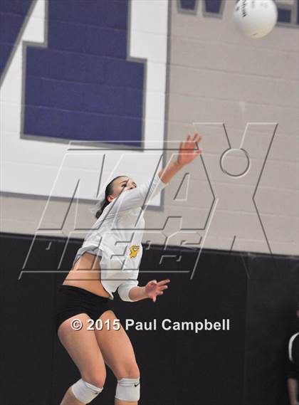 Thumbnail 1 in Gilbert vs Xavier (AIA Semifinal Playoff) photogallery.