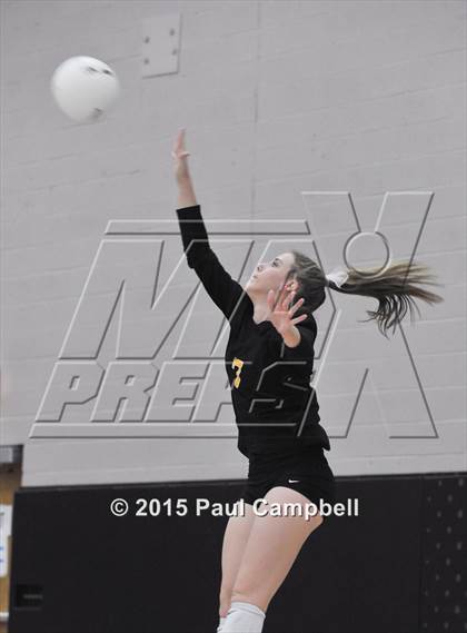 Thumbnail 2 in Gilbert vs Xavier (AIA Semifinal Playoff) photogallery.