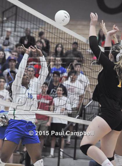 Thumbnail 1 in Gilbert vs Xavier (AIA Semifinal Playoff) photogallery.