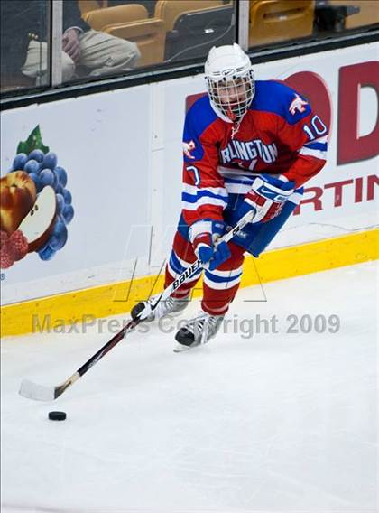 Thumbnail 3 in Burlington vs Catholic Memorial (MIAA Division 1A Final) photogallery.