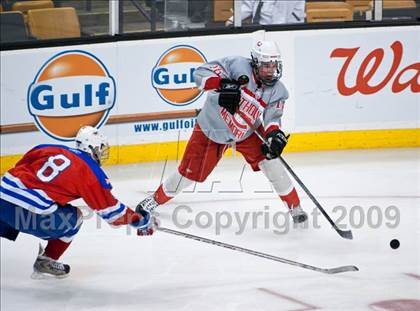 Thumbnail 2 in Burlington vs Catholic Memorial (MIAA Division 1A Final) photogallery.
