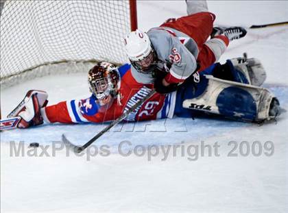 Thumbnail 2 in Burlington vs Catholic Memorial (MIAA Division 1A Final) photogallery.