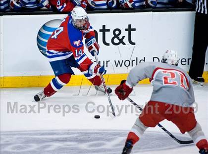 Thumbnail 1 in Burlington vs Catholic Memorial (MIAA Division 1A Final) photogallery.