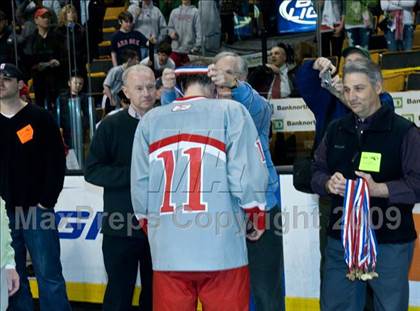 Thumbnail 1 in Burlington vs Catholic Memorial (MIAA Division 1A Final) photogallery.