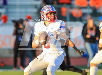 Thumbnail 1 in St. Vincent de Paul vs Wasco ( CIF Div 6-AA State Final) photogallery.