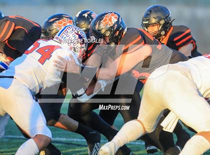 Thumbnail 3 in St. Vincent de Paul vs Wasco ( CIF Div 6-AA State Final) photogallery.