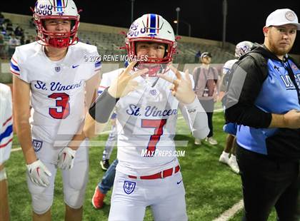 Thumbnail 2 in St. Vincent de Paul vs Wasco ( CIF Div 6-AA State Final) photogallery.