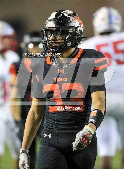 Thumbnail 2 in St. Vincent de Paul vs Wasco ( CIF Div 6-AA State Final) photogallery.