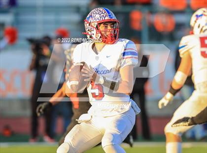 Thumbnail 2 in St. Vincent de Paul vs Wasco ( CIF Div 6-AA State Final) photogallery.