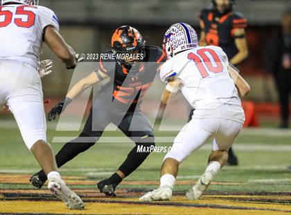 Thumbnail 3 in St. Vincent de Paul vs Wasco ( CIF Div 6-AA State Final) photogallery.
