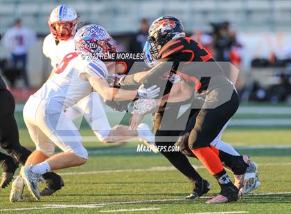 Thumbnail 1 in St. Vincent de Paul vs Wasco ( CIF Div 6-AA State Final) photogallery.