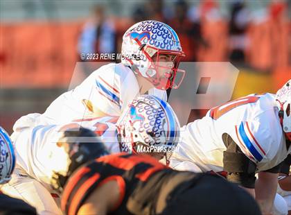 Thumbnail 1 in St. Vincent de Paul vs Wasco ( CIF Div 6-AA State Final) photogallery.
