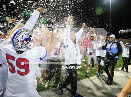 Thumbnail 2 in St. Vincent de Paul vs Wasco ( CIF Div 6-AA State Final) photogallery.