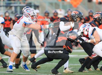 Thumbnail 3 in St. Vincent de Paul vs Wasco ( CIF Div 6-AA State Final) photogallery.