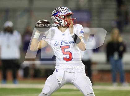 Thumbnail 1 in St. Vincent de Paul vs Wasco ( CIF Div 6-AA State Final) photogallery.
