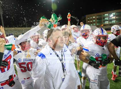 Thumbnail 2 in St. Vincent de Paul vs Wasco ( CIF Div 6-AA State Final) photogallery.