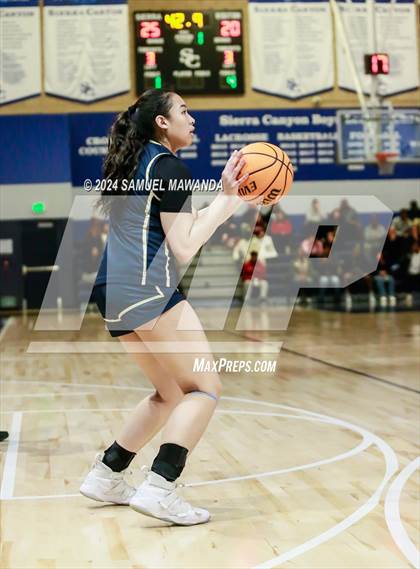 Thumbnail 2 in East vs West (Battle of the Valley All-Star Game) photogallery.
