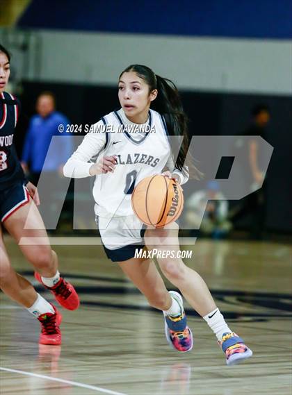 Thumbnail 1 in East vs West (Battle of the Valley All-Star Game) photogallery.