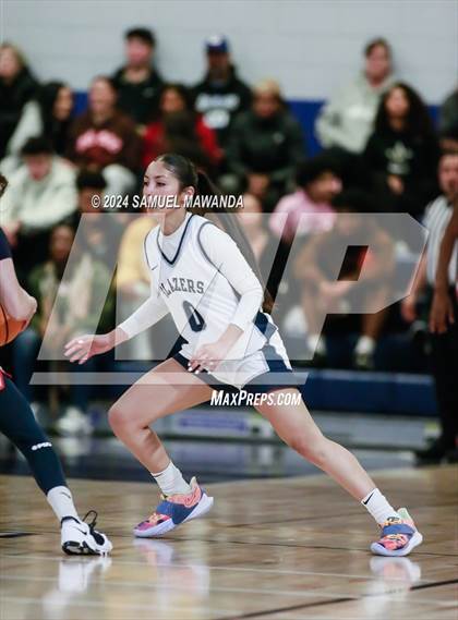 Thumbnail 1 in East vs West (Battle of the Valley All-Star Game) photogallery.