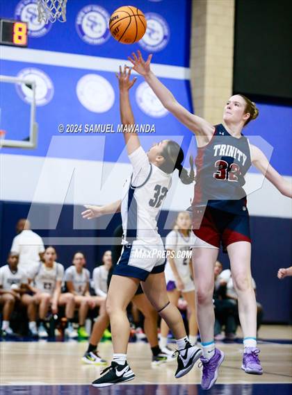 Thumbnail 2 in East vs West (Battle of the Valley All-Star Game) photogallery.