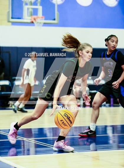 Thumbnail 3 in East vs West (Battle of the Valley All-Star Game) photogallery.