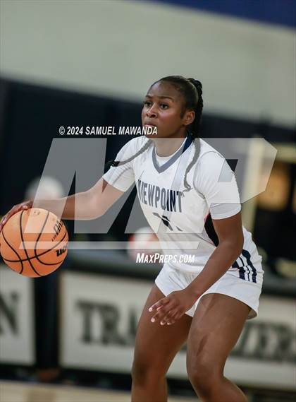 Thumbnail 3 in East vs West (Battle of the Valley All-Star Game) photogallery.